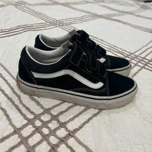 Vans triple hook low top
